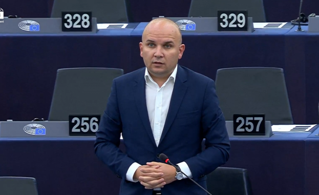 Илхан Кючюк: България и Румъния не могат да бъдат държани извън Шенген