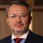 Д-р Николай Хаджитончев: Ценовият натиск води до оттегляне на утвърдени масови генерични медикаменти от пазара