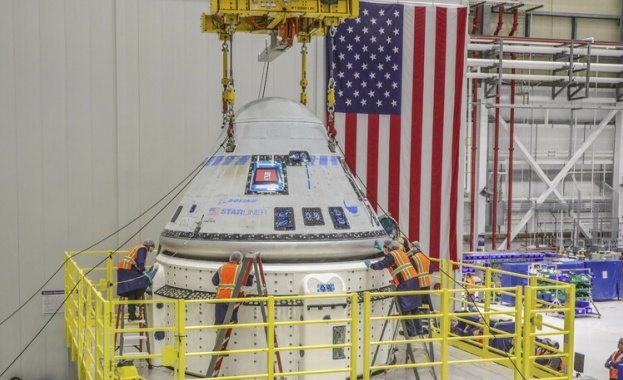 Космическият кораб Старлайнър на компанията Боинг ще се разкачи по късно