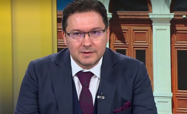 МВР купува необозначени патрулки за контрол на агресивните шофьори МВР купува необозначени патрулки за контрол на агресивните шофьори