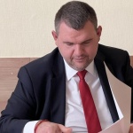 Пеевски: Г-н премиер, сняг онлайн не се чисти