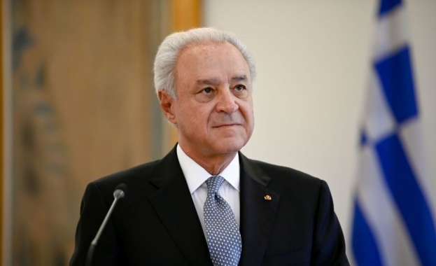 Временният външен министър на Гърция Василис Каскарелис и новозаклетият външен