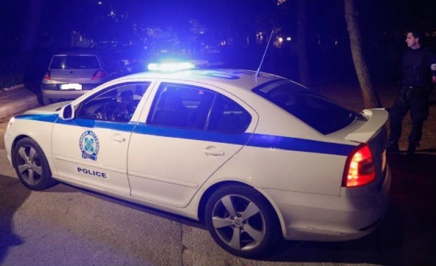 Двама мъже са били застреляни малко преди полунощ снощи с