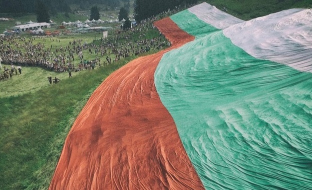 Голямото Роженско знаме от 2019 та се превърна в 11 100