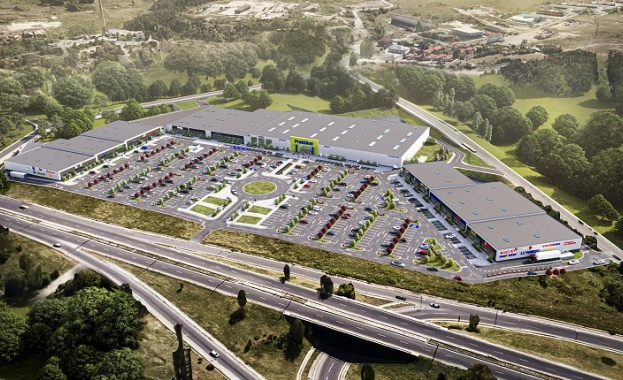 Най големият търговски комплекс с концепция на открит мол в Югозападна