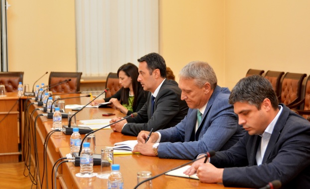Днес се проведе първата среща на министър Георги Гвоздейков с