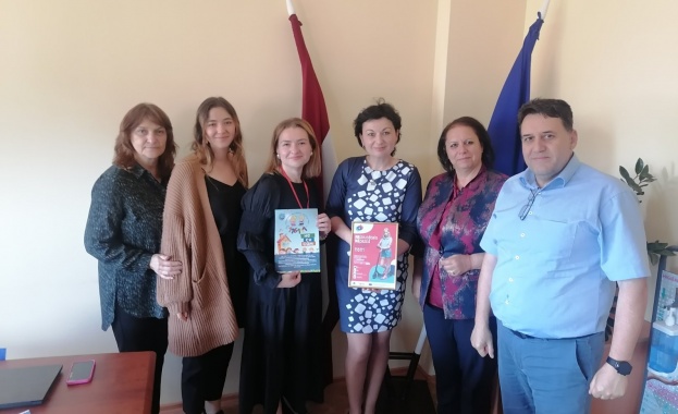 Председателят на Държавната агенция за закрила на детето д р Теодора