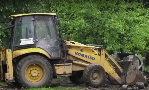 Продължава разчистването след потопа в Берковица От вторник над 100