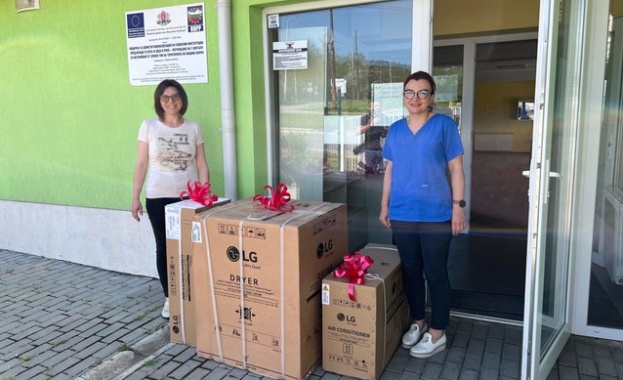 LG дари домакински уреди на домове за дева в неравностойно положение във Варна, Пловдив и Плевен