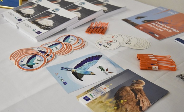 ЕРМ Запад има ангажимент да обезопаси общо 6600 електрически стълба