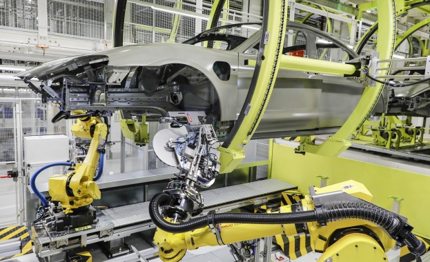 Водещият европейски производител на автомобили Германия е във възход Производството