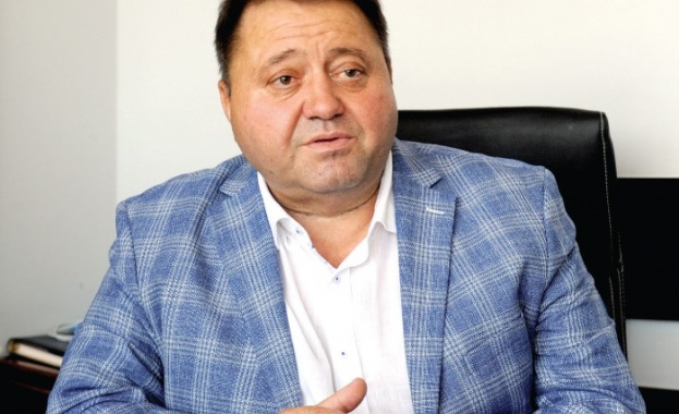 Необходим е сериозен вътрешно съсловен дебат за решаване на проблемите