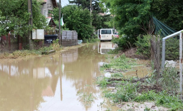 Евакуираха хора във Видинско заради придошлите води в коритото на