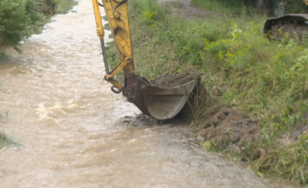 Заради поройните дъждове община Елин Пелин обяви частично бедствено положение