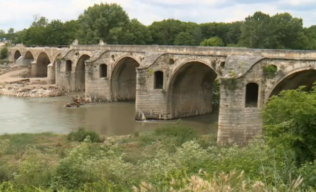 Белокаменният мост на Колю Фичето при Бяла ще върне блясъка