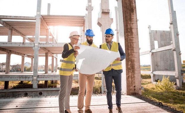 Индексацията на вече сключени строителни контракти да се индексират задължително