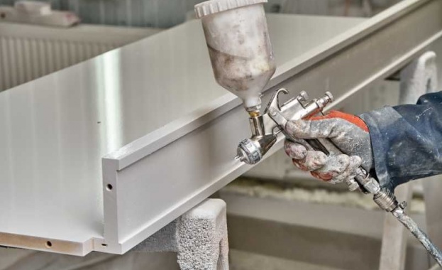 Мъж е с опасност за живота и множество телесни увреждания