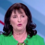 Даниела Бобева: България се нуждае от редовно правителство, което да осигури стабилност поне до юни 2026 година