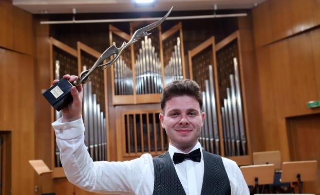 Бандонеонистът Стоян Караиванов е носителят на приза Музикант на годината