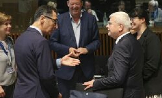 Отглеждането на етерични маслодайни култури е традиционна дейност за страната