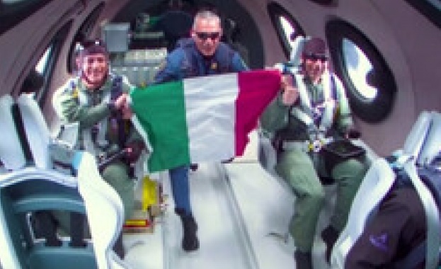 Първите космически туристи: Ускорение, изкачване и след това изведнъж безтегловност