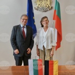 Министър Юлиян Попов се срещна с посланика на Германия Ирене Планк