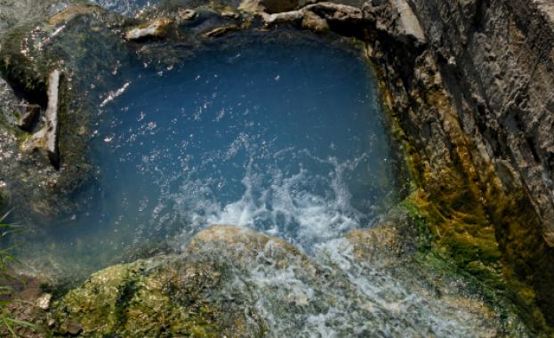 Умният човек е съд мъдрия е извор У Олджер