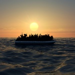 Продължава издирването на оцелели мигранти край гръцкия остров Гавдос