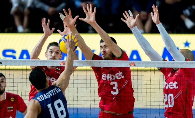 Националният отбор на България по волейбол за мъже отстъпи пред