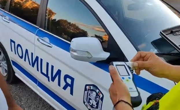 Заловиха млад шофьор с внушителните над 4 промила алкохол Заловиха млад шофьор с внушителните над 4 промила алкохол