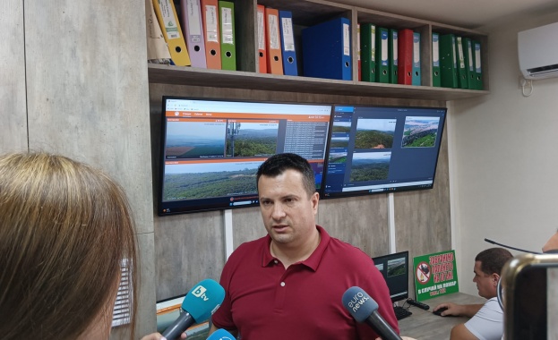 Работим превантивно за ограничаване на горските пожари Това заяви заместник министърът