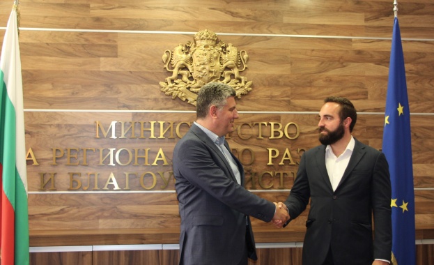 Народни представители обсъдиха с министъра на регионалното развитие и благоустройството