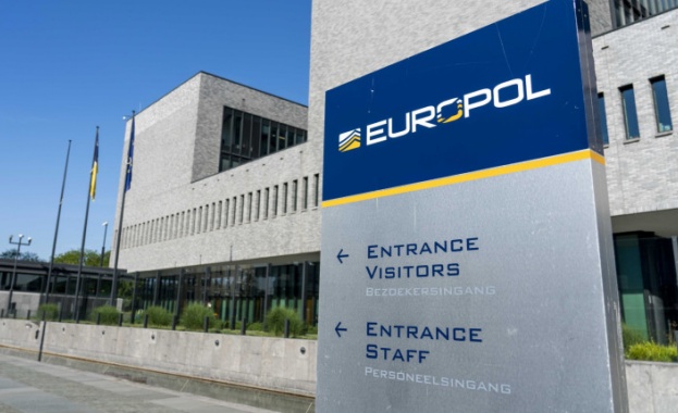 Европол проведе международна полицейска акция срещу група заподозряна в това