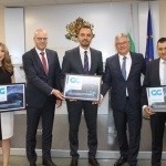 Министър Богданов: Предстои инвестиция за 60 млн. лв. в завод за автомобилни компоненти