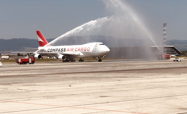 Джъмбо Джет кацна тържествено у нас 