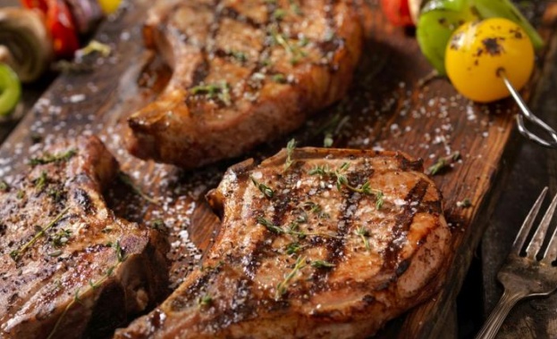 Ресторантьори: Клиентът, платил 500 лв. за пържоли, търси реклама