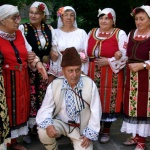 Фестивал на народната носия и автентичния обичай се провежда край Рибарица