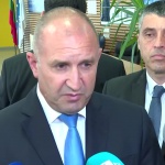 Радев: Смяна на ръководствата на службите с „наши хора“ от записа, не е реформа