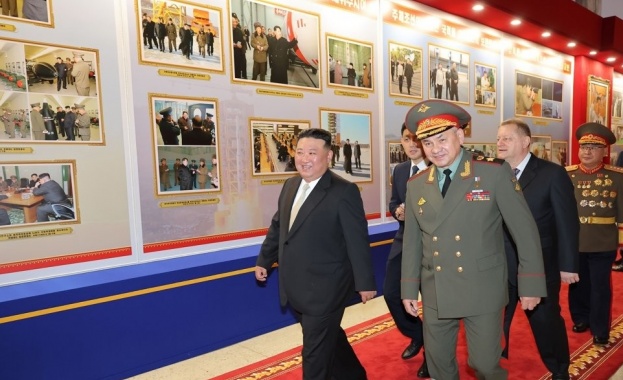 Севернокорейският лидер Ким Чен Ун показа на руския министър на