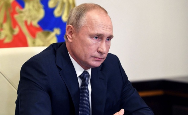 Руският президент Владимир Путин снощи поднесе съболезнования на семейството на