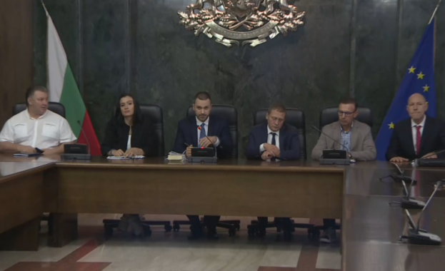 СГП ще поиска постоянното задържане на обвинения за двойното убийство