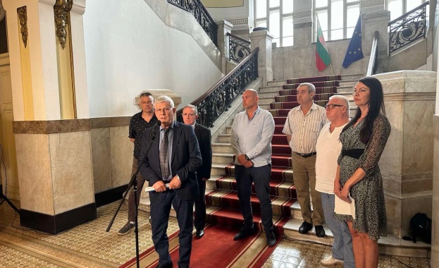 Екипът на МЗХ работи за краен продукт за потребителите и