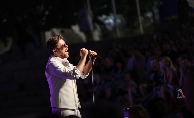 Турнето на Миро “Best of” започна от пълния Летен театър в Созопол