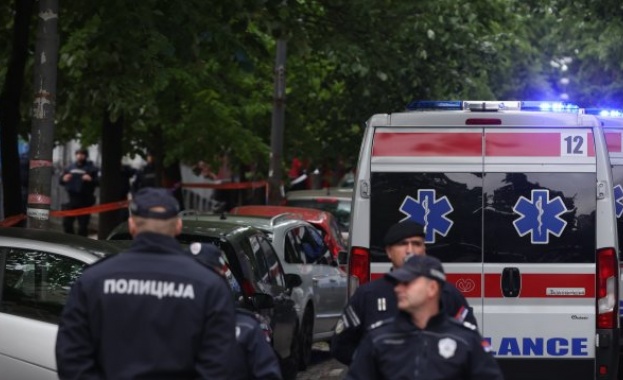 Десет души бяха ранени двама от които тежко при сблъсък