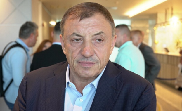 Погребват Алексей Петров в четвъртък Поклонението ще започне в 11 00