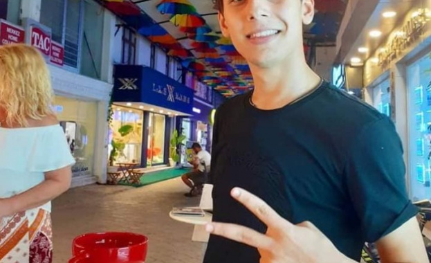 Издирва се 22 годишният Емил Стоянов от град Чирпан На 17 08 в