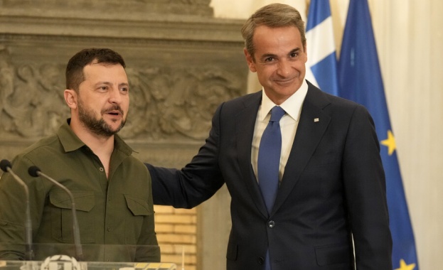 Гръцкият министър председател Кириакос Мицотакис удостовери поддръжката на страната си за