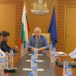 Министър Вътев ще се срещне с браншови организации от сектор „Земеделие“