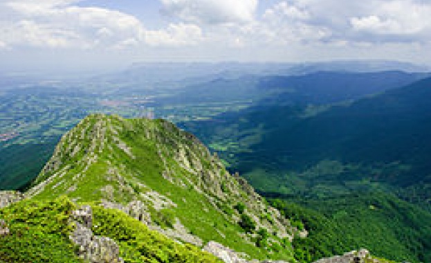 Красивата Тодора предизвикала момците на седянката Обещала да се омъжи