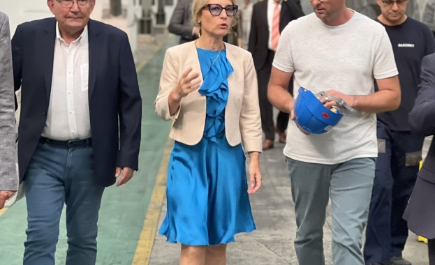 Министър Стойчева: МИР работи за по-добра среда за инвестиции и създаване на високотехнологични иновации